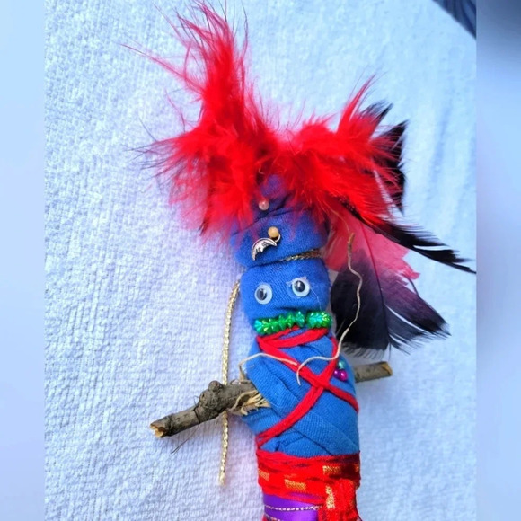 Homemade Doll with red feathers and googly eyes - Picture 2 of 10